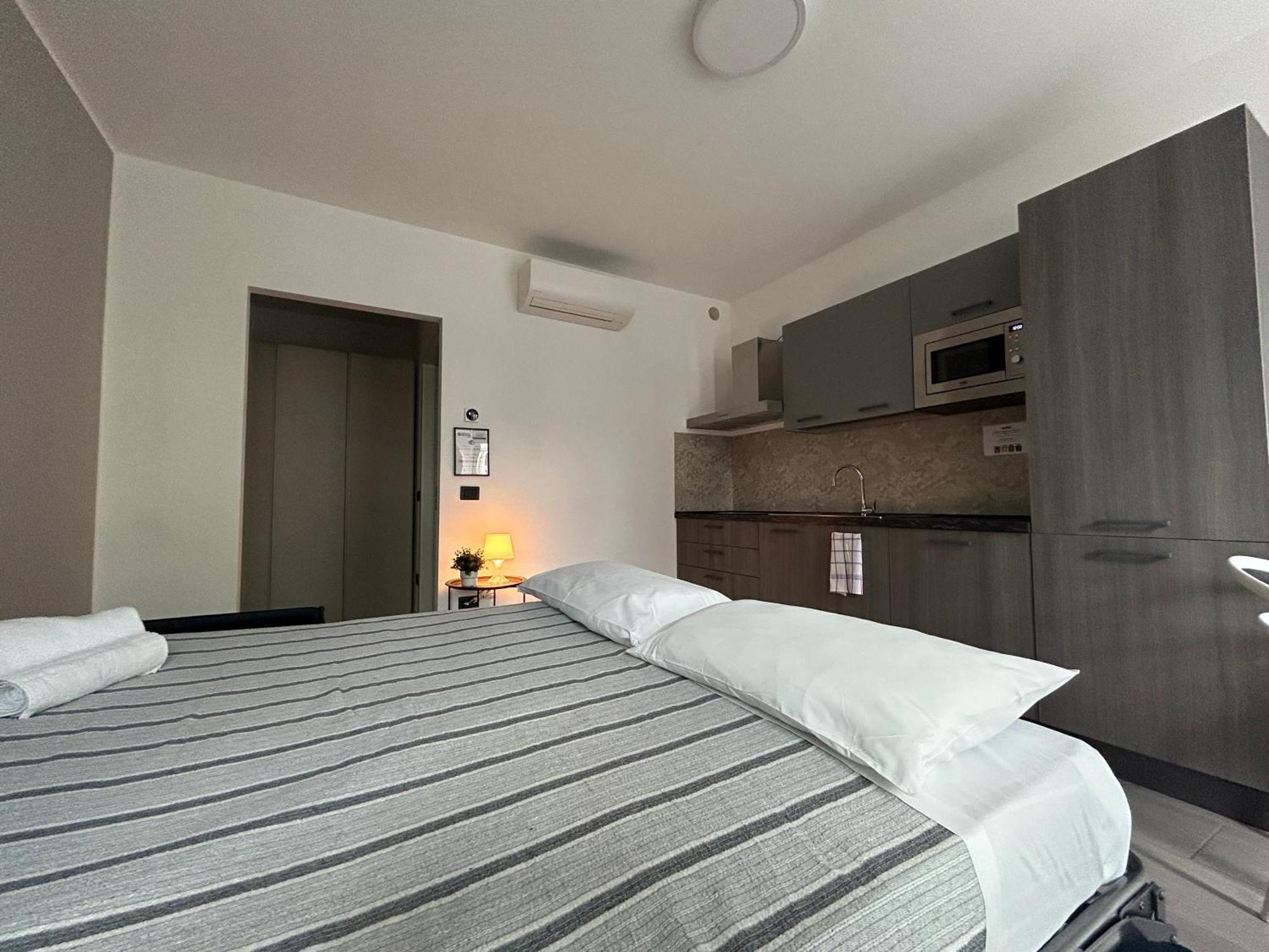Corridoni33 - Immobili E Soluzioni Rent Lejlighedshotel Bergamo Eksteriør billede